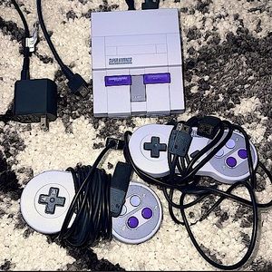 Super Nintendo SNES Original Console System with Games and accessories included!